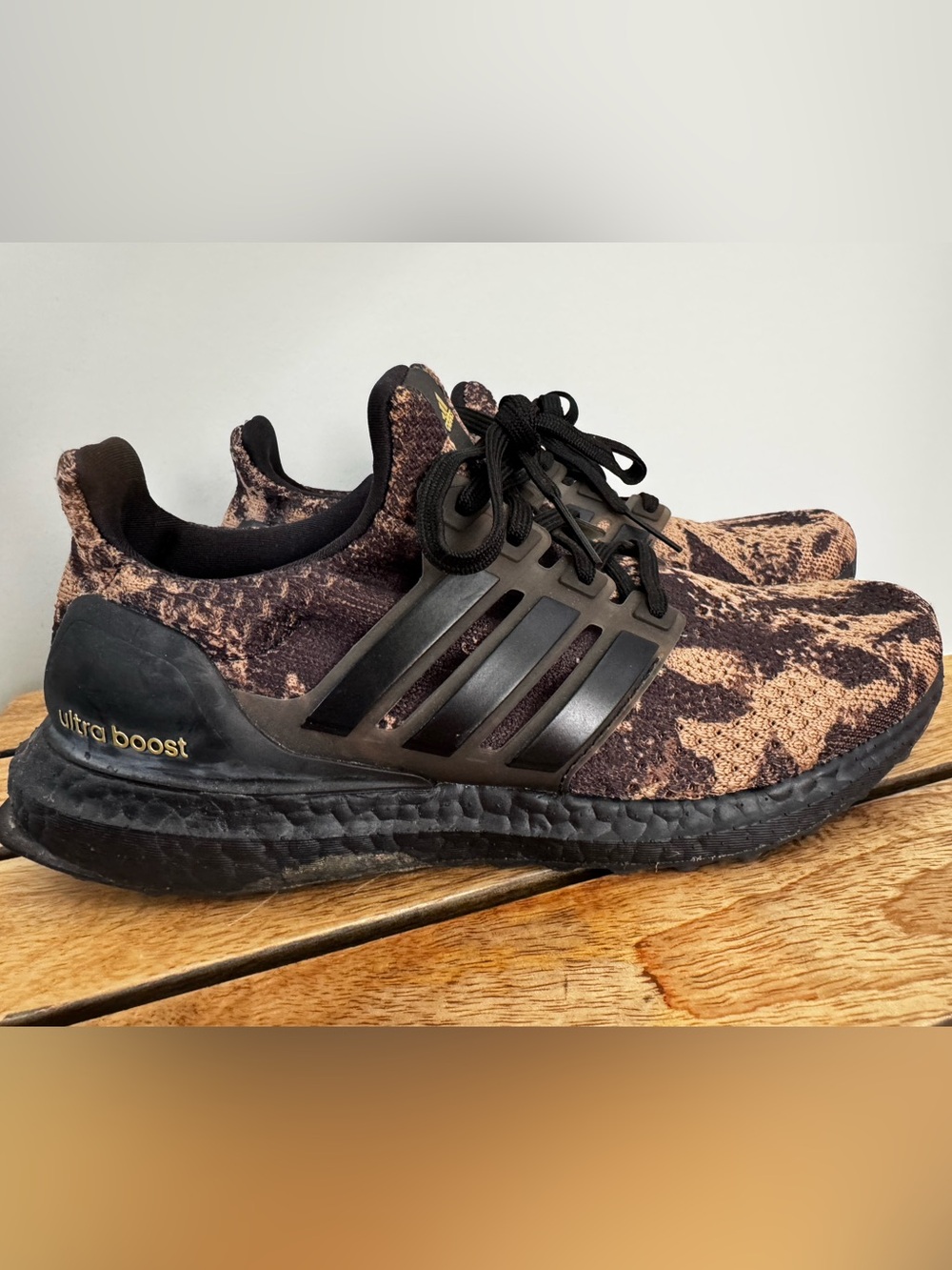 adidas Ultraboost DNA 5.0 Multicolor Brown/Black Knit Running Shoe Size 6.5